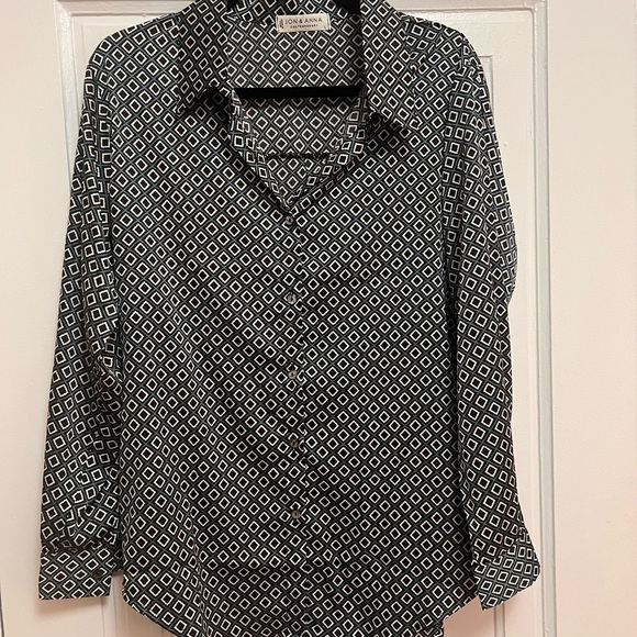 Patterned Blouse - Picture 1 of 5